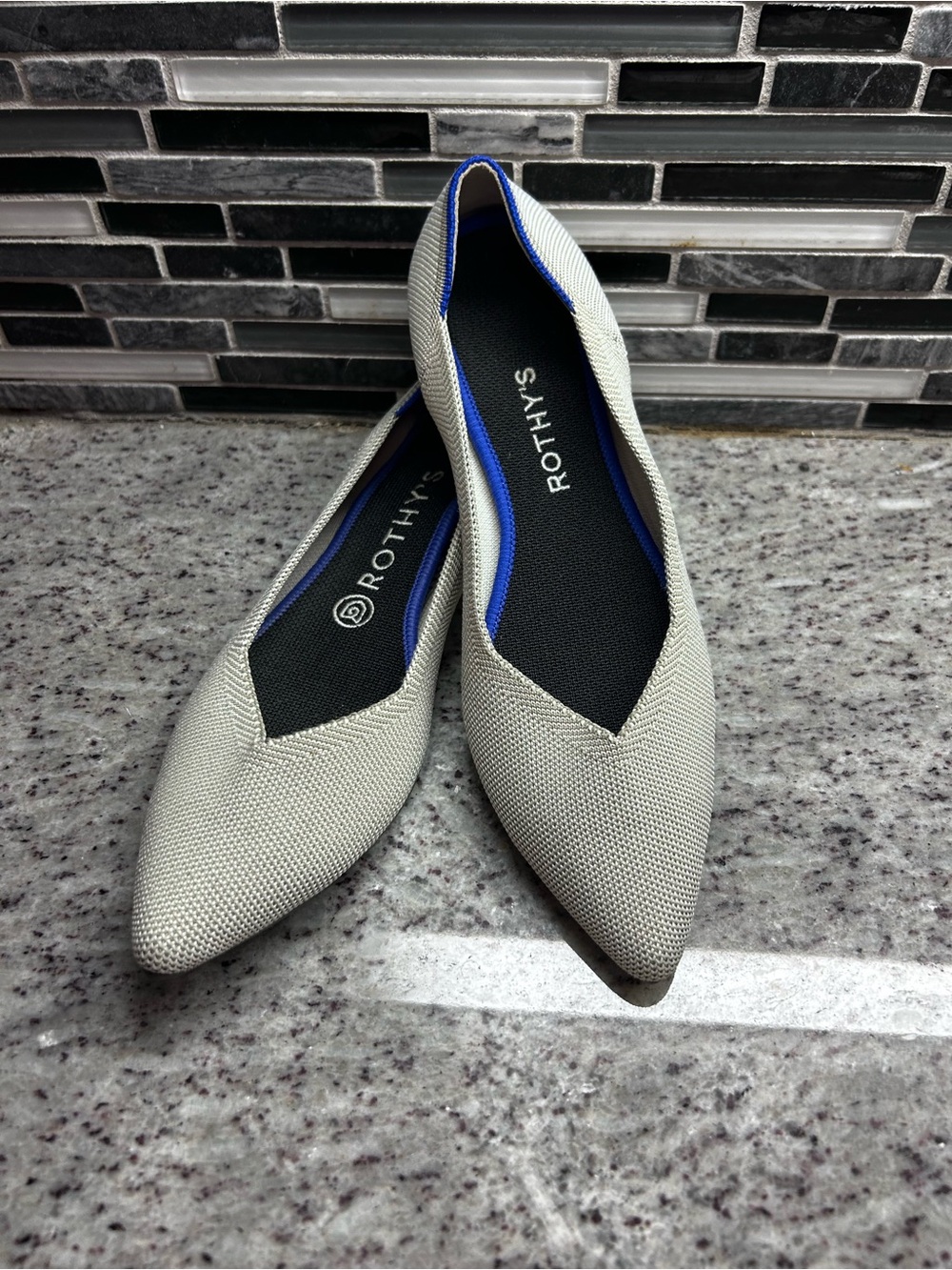 Rothy's Pointed Knit Flats in Bone color with Blue Trim size 9.5